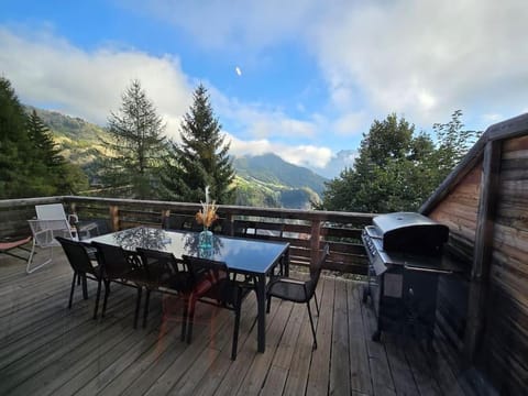 Chalet 10p sauna spa superbe vue Chalet in Huez