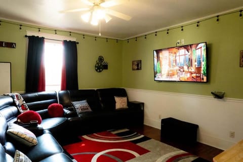 Rustic Elegant 6Bed 4Bath Home Great For Groups House in Texas