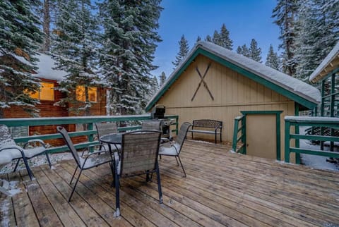Near Northstar Wooded Retreat with Deck & Loft House in Tahoe Vista