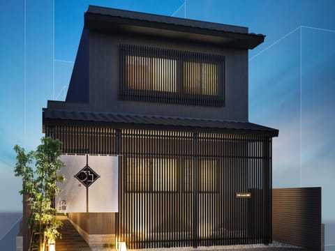 Property building, Facade/entrance