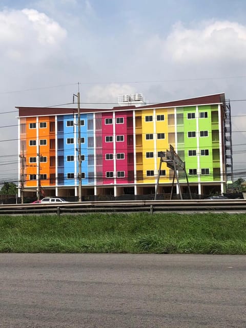 Property building, Day