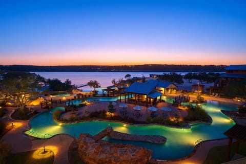 Lake view, Swimming pool