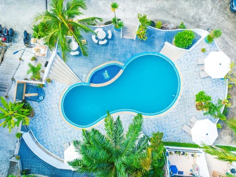 Day, View (from property/room), Pool view, Swimming pool, Open Air Bath, Public Bath, sunbed