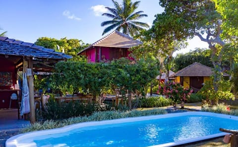 Property building, Garden, Swimming pool