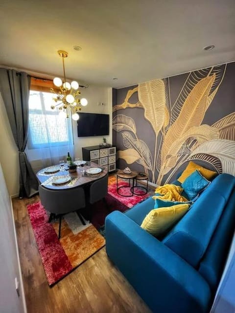 Le Joyau Caché - Havre de Sérénité Unique Apartment in Île-de-France