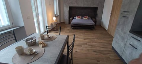 Francavilla Home Apartment in Lombardy