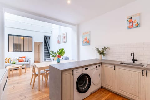 Living room, Seating area, dishwasher, washing machine, dryer