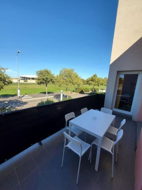 Duplex blue and yellow- Groupama Stadium-Eurexpo-Lyon Apartment in Auvergne-Rhône-Alpes