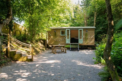 Bijoux Shepherds Hut Lyme Regis Chalet in Lyme Regis