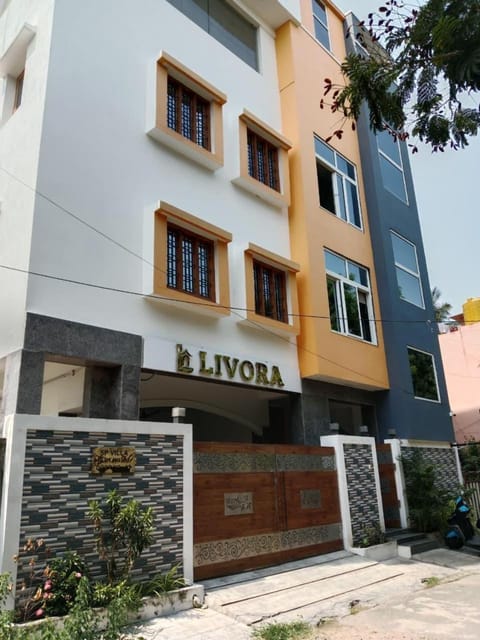 Property building, Facade/entrance