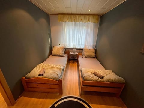 Apartment city Frankfurt Room Agancy Apartment in Frankfurt