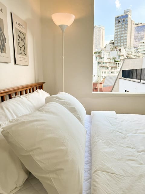 Bed, View (from property/room), Photo of the whole room, Decorative detail, Decorative detail, Bedroom, City view, Street view, Area and facilities, Quiet street view, furniture, heating, air conditioner