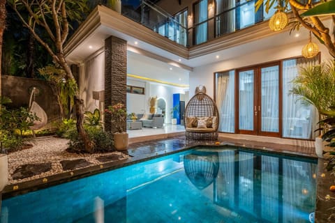 Property building, Garden, Pool view, Swimming pool