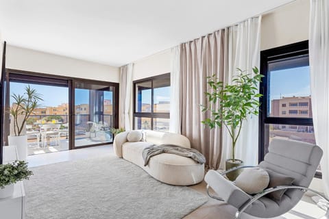 Balcony/Terrace, Living room