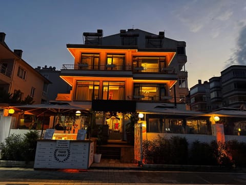 Property building, Night