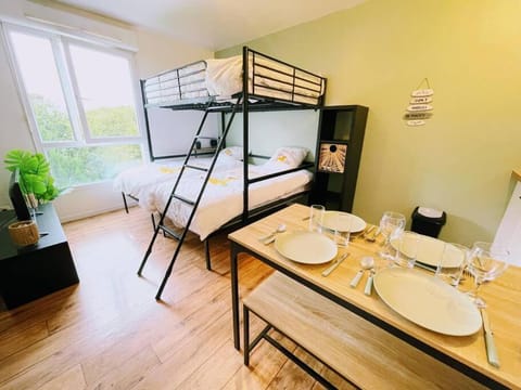 Bed, Photo of the whole room, Dining area, Bedroom, bunk bed