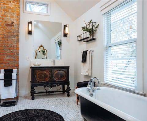 Bathroom, Bath