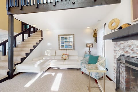 Burt Lake Cottage House in Indian River