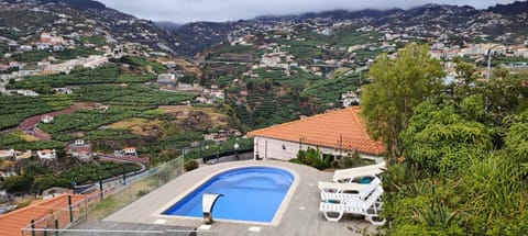 View (from property/room), Mountain view, Pool view