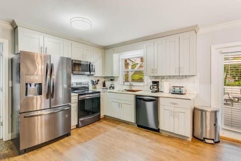 World Cup 2026, Huge 6BDR Atlanta, Sleeps 12 House in Panthersville