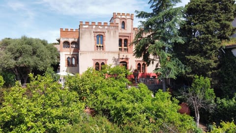Property building, Landmark view