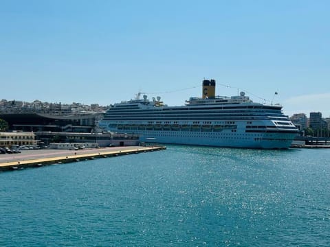 Blue Suite at Piraeus Port Apartment in Pireas