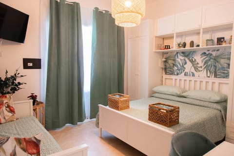 TV and multimedia, Bedroom