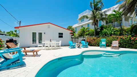 Coastal Cottage House in Anna Maria Island