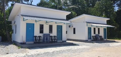 Property building, Day