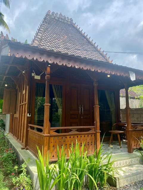 Tebeduwe Joglo Villa Villa in Abiansemal