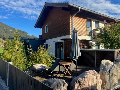 Property building, Balcony/Terrace