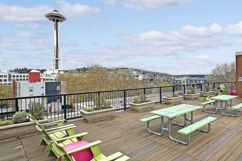 Affordable Belltown Condo Near Space Needle & Downtown Apartment in Belltown