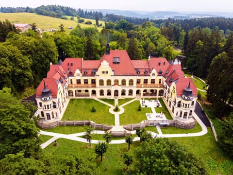 Property building, Garden view