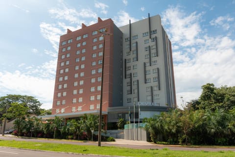 Property building, Facade/entrance, Day