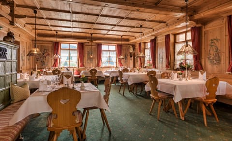 Restaurant/places to eat, Restaurant/places to eat