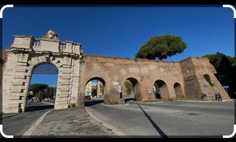 Nearby landmark