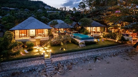 Property building, Facade/entrance, Bird's eye view, Garden view