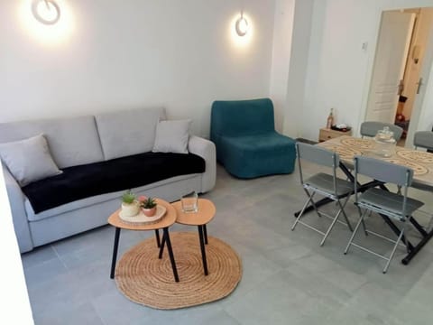 Appartement Apartment in Saint-Raphael