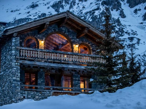 Chalet prestige 4 chambres, hammam, cheminée, conciergerie - FR-1-694-365 Chalet in Val dIsere
