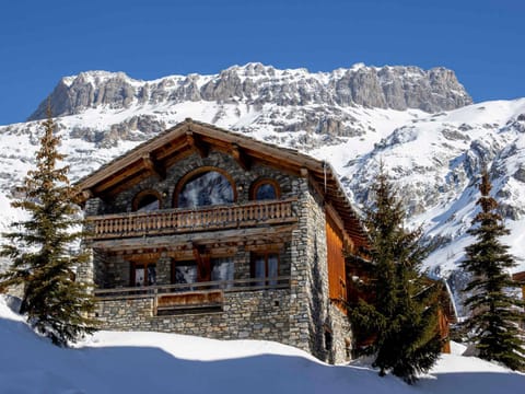 Chalet prestige 4 chambres, hammam, cheminée, conciergerie - FR-1-694-365 Chalet in Val dIsere