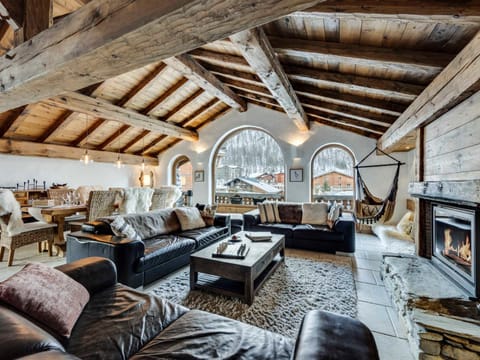 Chalet prestige 4 chambres, hammam, cheminée, conciergerie - FR-1-694-365 Chalet in Val dIsere
