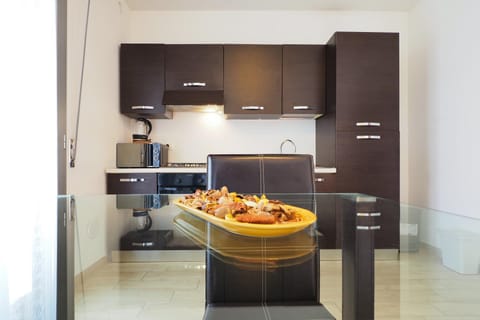 Kitchen or kitchenette, kitchen