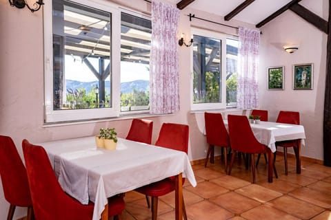 Pansion Lavanda Lopar Bed and Breakfast in Lopar