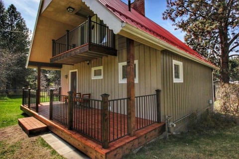 Woods Bay Chalet Chalet in Woods Bay