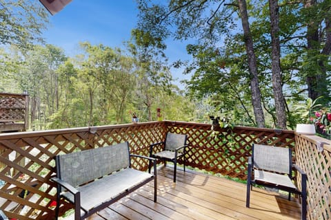 Hemlock Nob C19 Apartment in Sugar Mountain