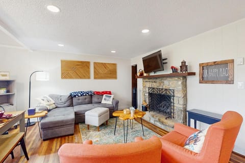 Hemlock Nob C19 Apartment in Sugar Mountain