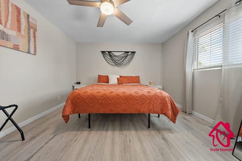 Chapala Charm 6BR Family Oasis - An Irvie Home House in Albuquerque