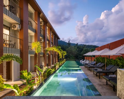 Pool view, Swimming pool, Swimming pool, sunbed