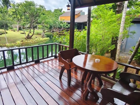 ธารคีรี รีสอร์ต สวนน้ำกำนัน Resort in Krabi Changwat