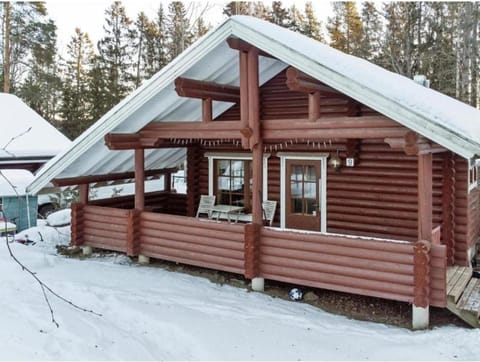 Property building, Day, Winter